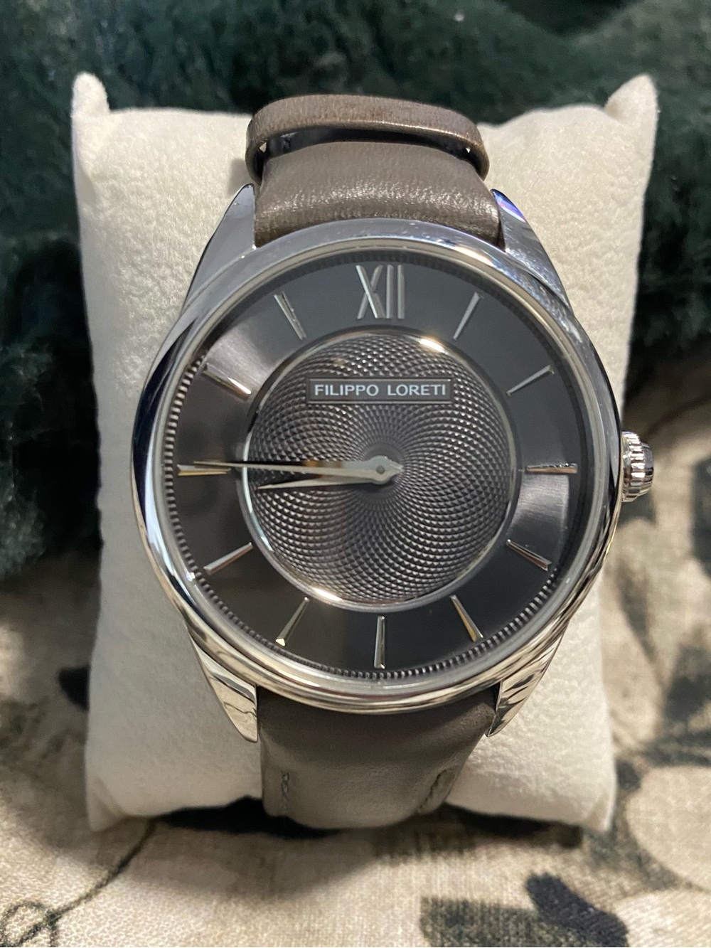 Men's Classic Gray Leather Watch